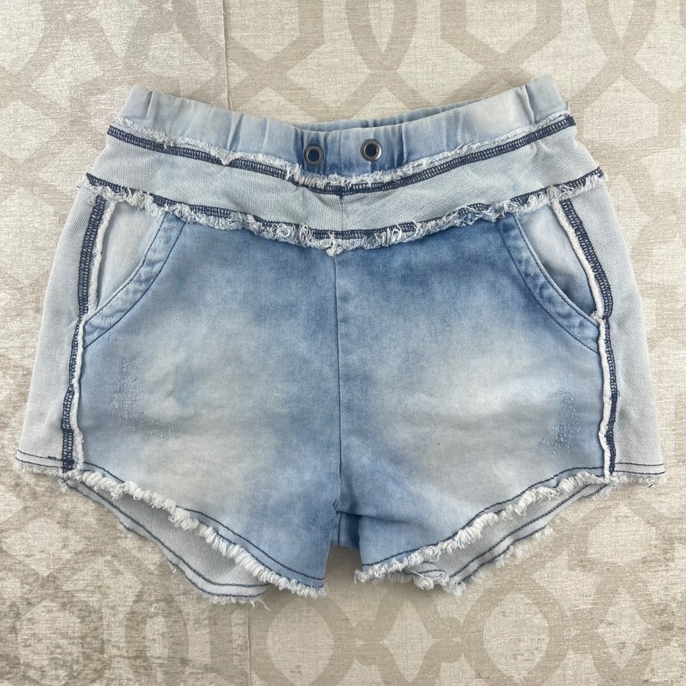 Pit Bull Jeans Light Wash‎ Distressed Raw Hem Denim Brazilian Shorts Size 6